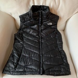 EUC The North Face 550 Vest Black sz Small